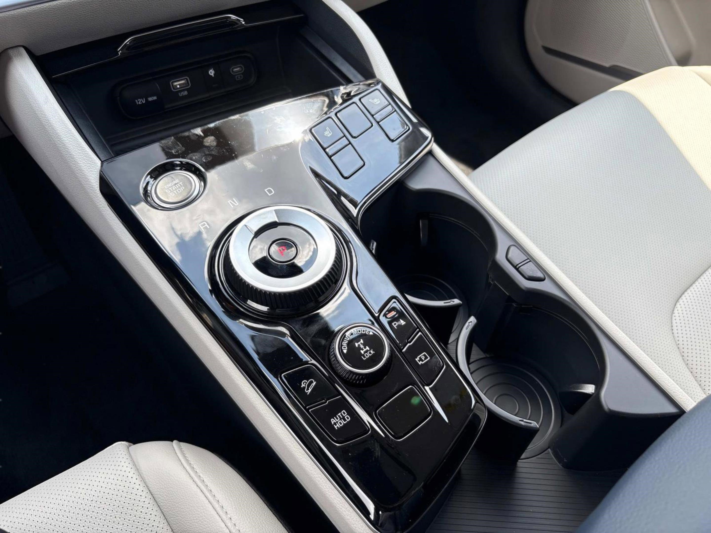 New 2025 Fusion Black Kia EX image 30