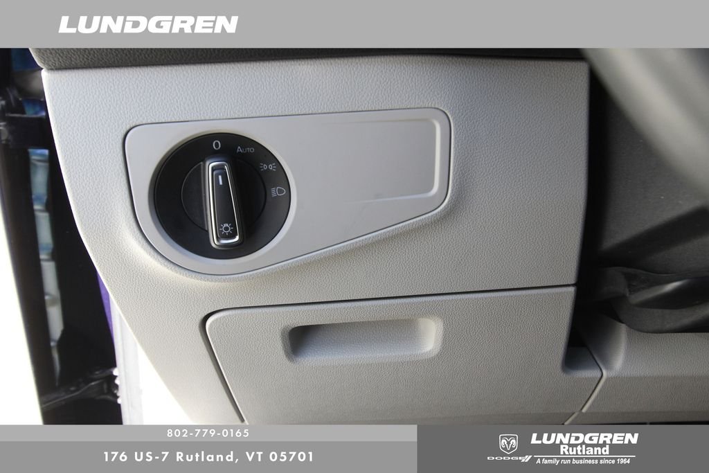 2022 Volkswagen Tiguan SE - Photo 14