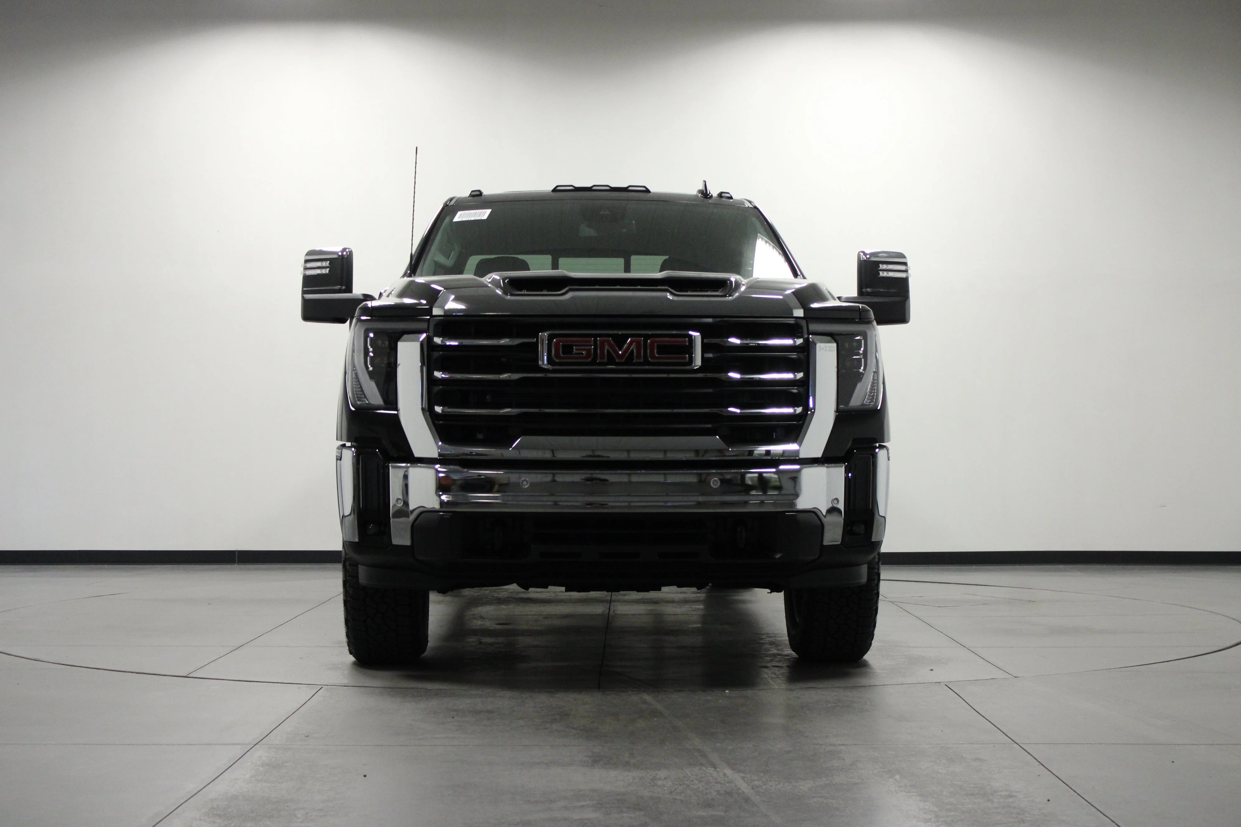 New 2026 Onyx Black GMC SLT image 9