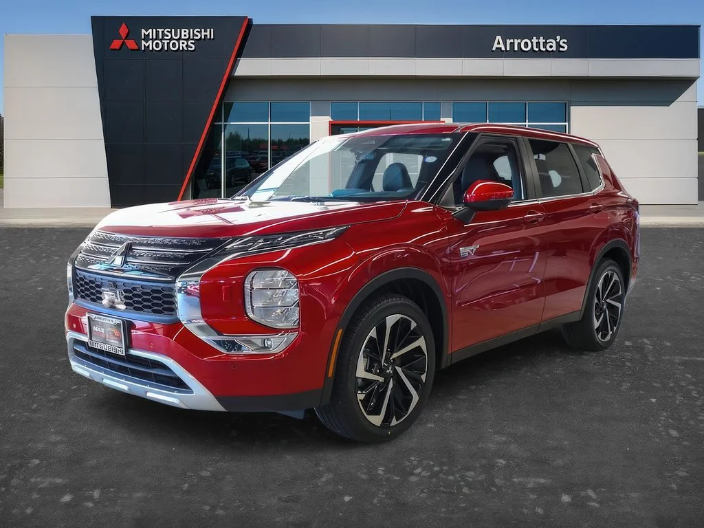 New 2025 Red Diamond Mitsubishi SE image 3