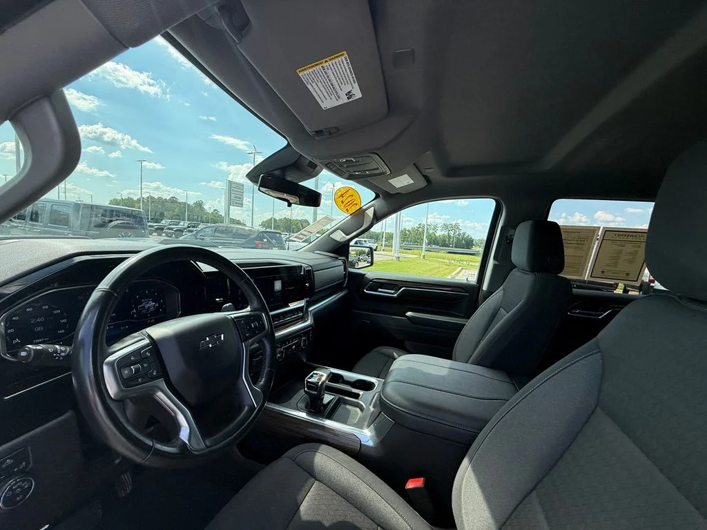 Used 2024 White Chevrolet LT Trail Boss image 20