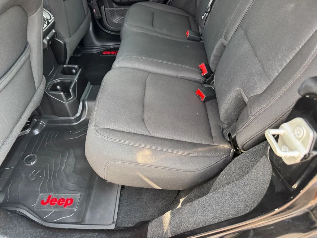 Used 2023 Black Jeep Sport S image 12