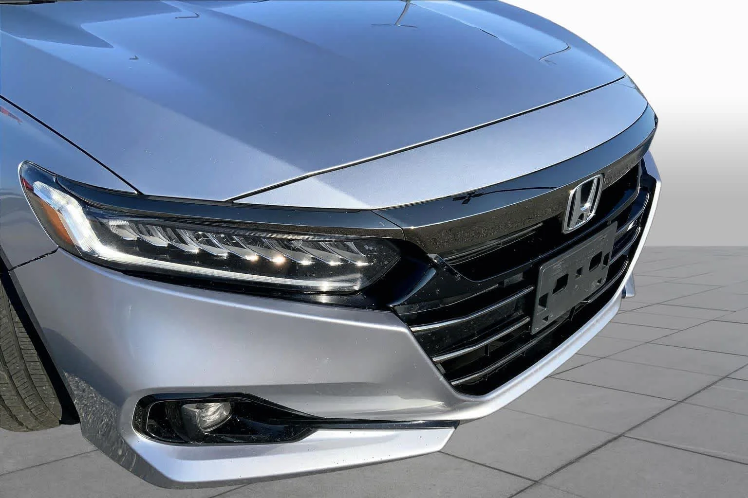 Used 2021 Lunar Silver Metallic Honda Sport image 29