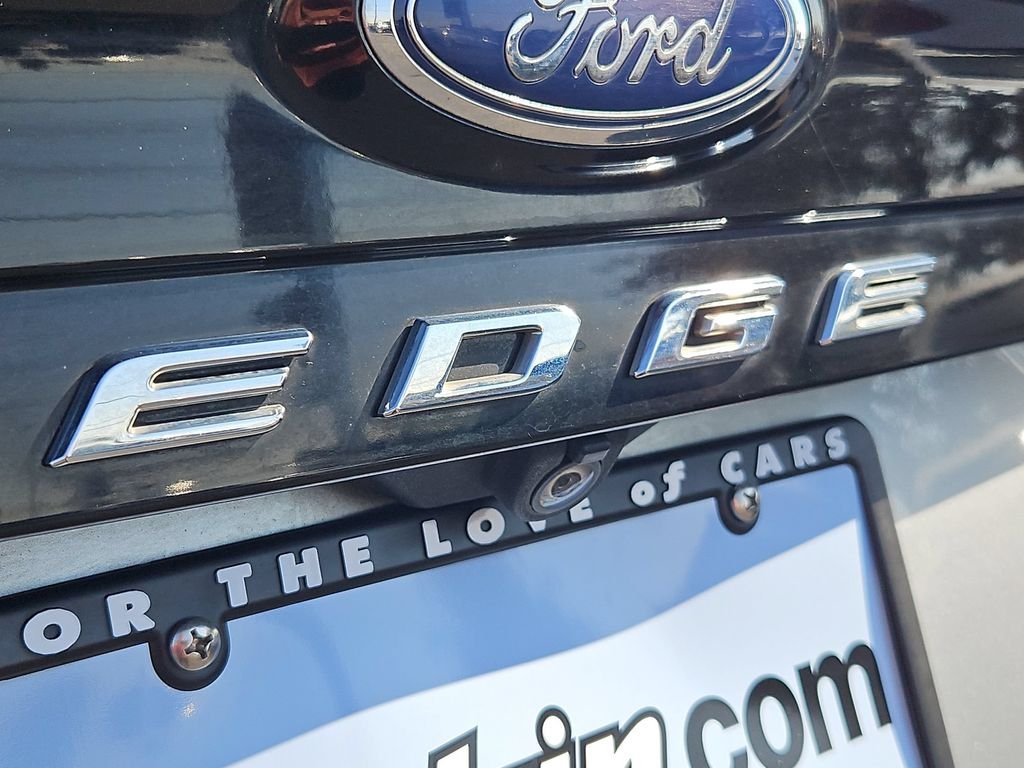 Used 2022 Silver Ford Titanium image 22