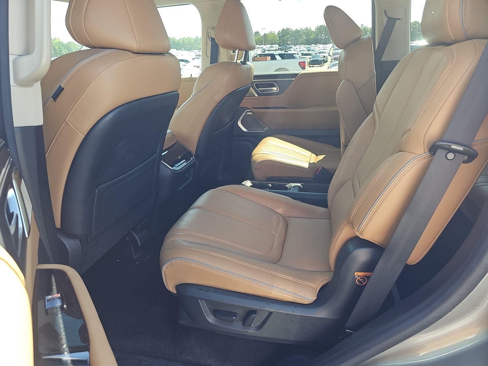 Certified Used 2025  INFINITI SENSORY image 11