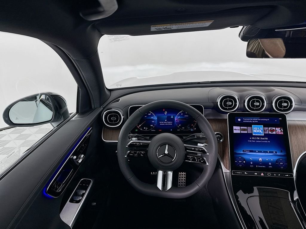 Used 2026 Silver Mercedes-Benz GLC 300 image 19