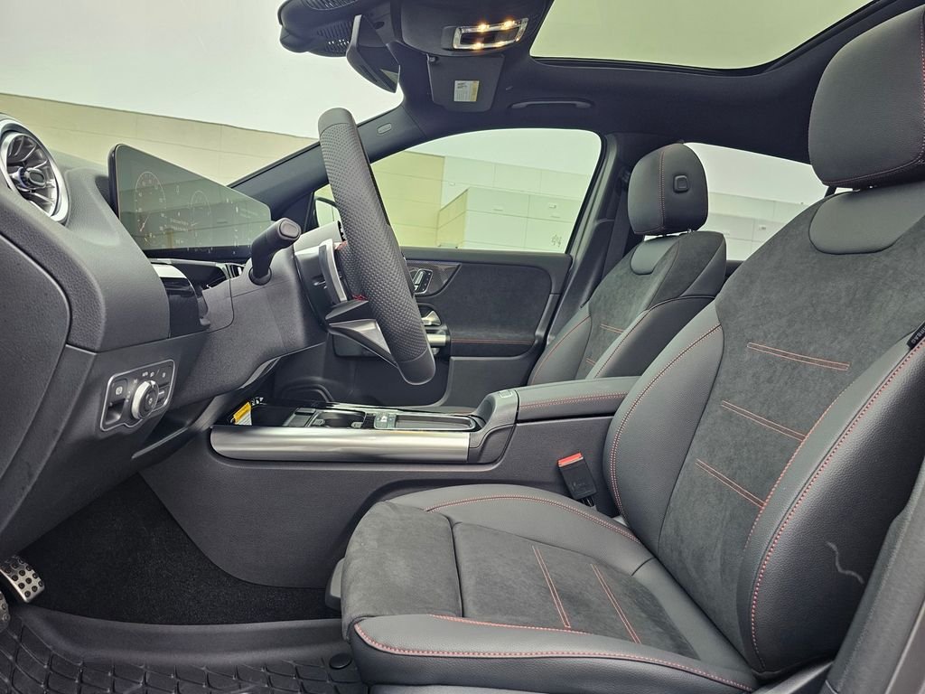 2025 Mercedes-Benz GLA GLA250 - Photo 14