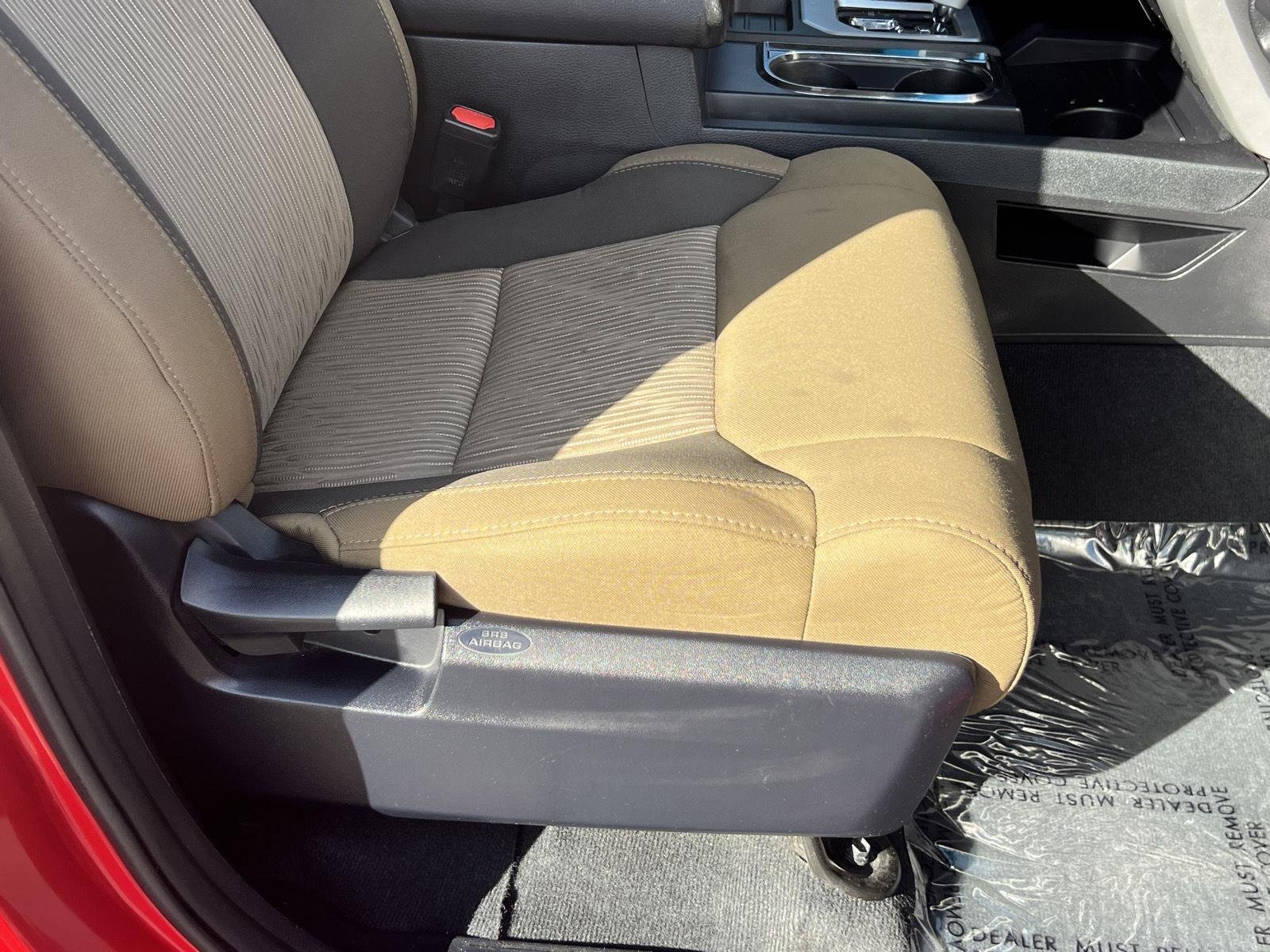 2014 Toyota Tundra SR5 - Photo 22