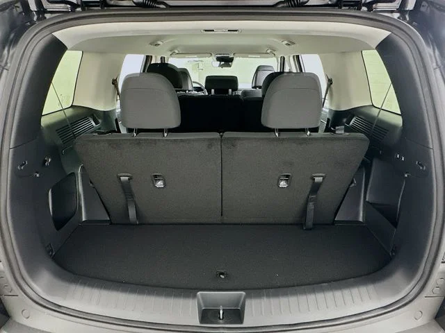 New 2026 Hyundai SANTA FE HYBRID SE