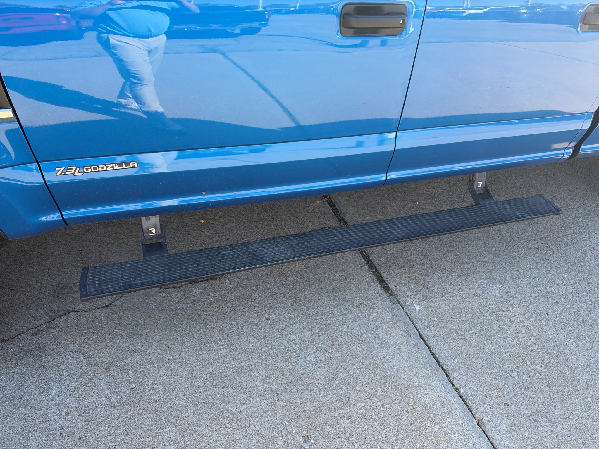 Used 2020 Velocity Blue Metallic Ford XL image 14