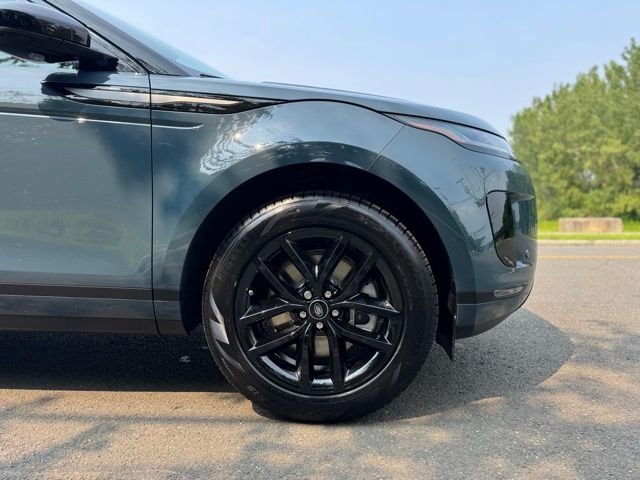 New 2026 Tribeca Blue Land Rover S image 9