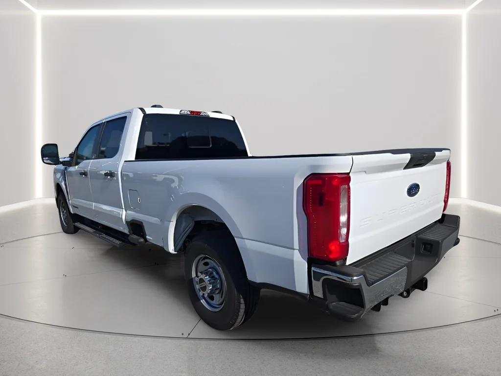 2026 Ford F-350 Super Duty XL - Photo 7