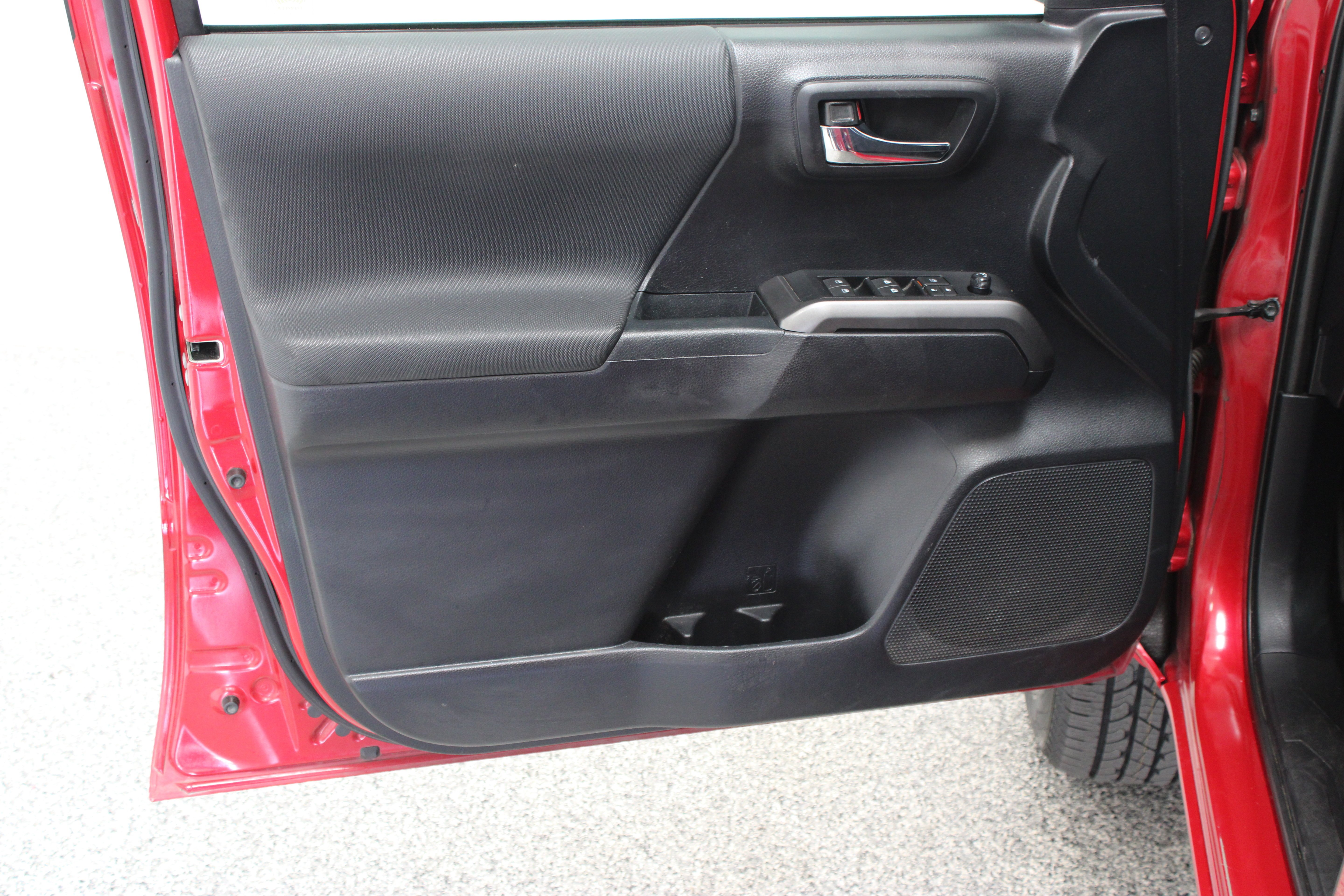 Used 2019 red Toyota TRD Sport image 13