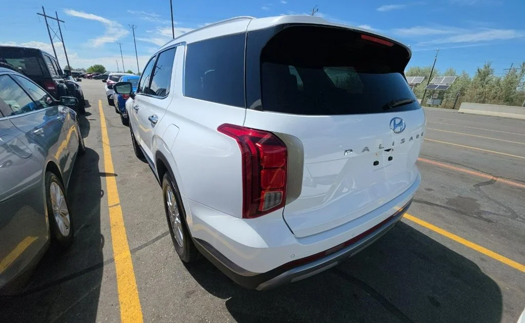 Certified Used 2025 White Hyundai SEL image 5
