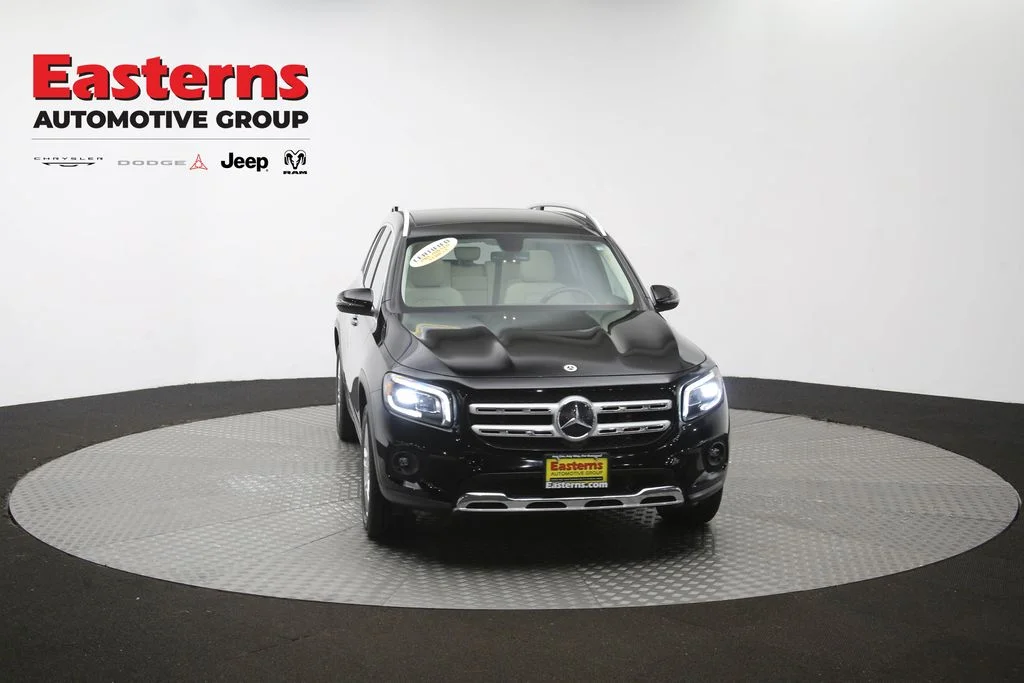 Used 2021 Black Mercedes-Benz GLB 250 image 48