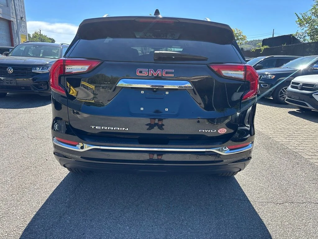 Used 2023 Black GMC Denali image 5