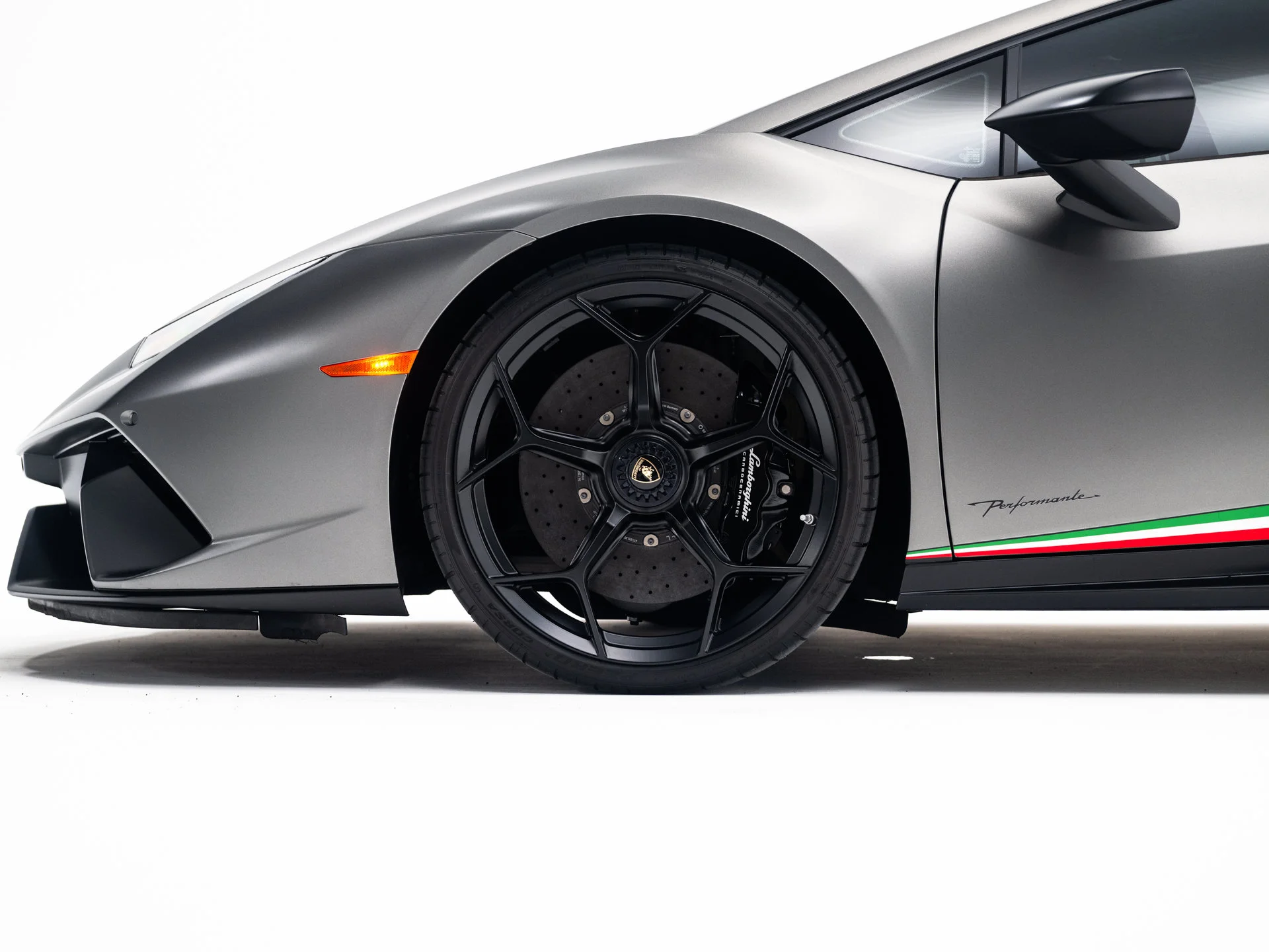Used 2018 Grigio Titans Matt - AD PERSONAM Lamborghini Performante image 10