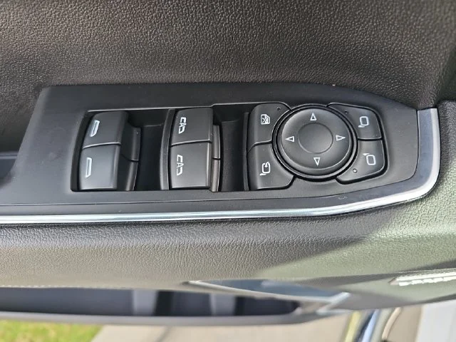 Used 2024 White Chevrolet LTZ image 29
