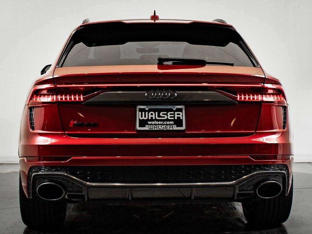 Used 2024 Matador Red Audi 4.0T image 7