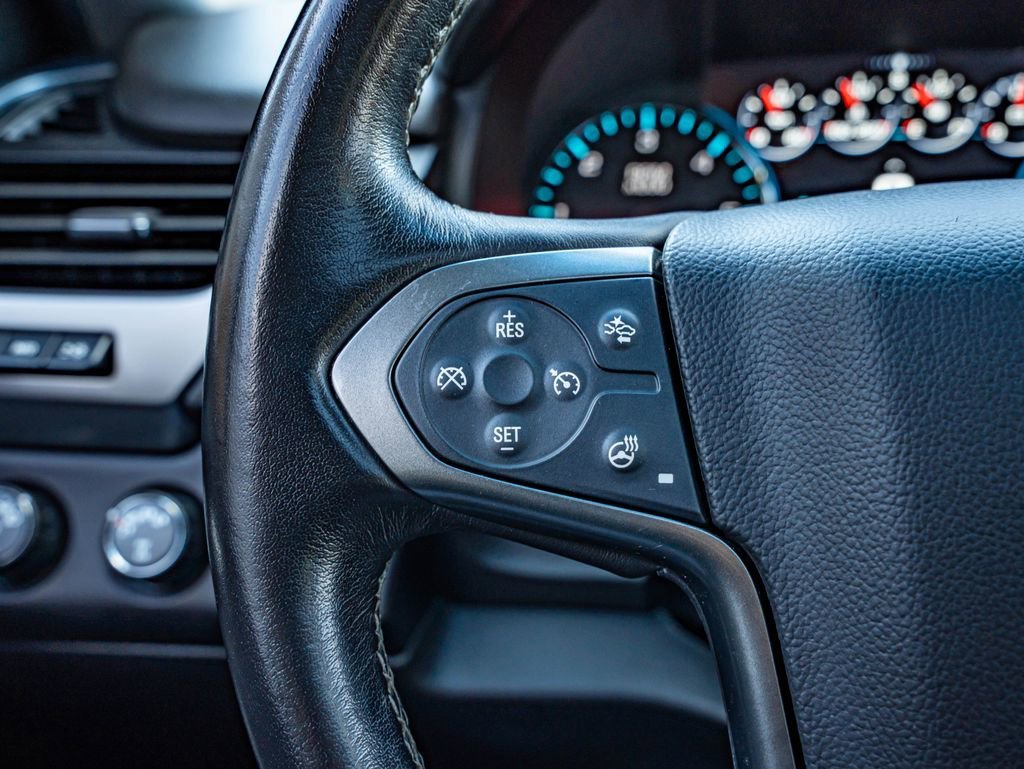 Used 2020 Black Chevrolet Premier image 20