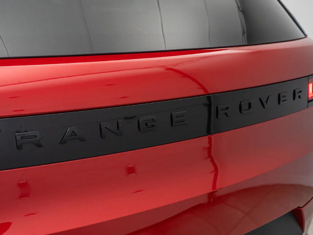 Used 2026 Firenze Red Metallic Land Rover SE image 18