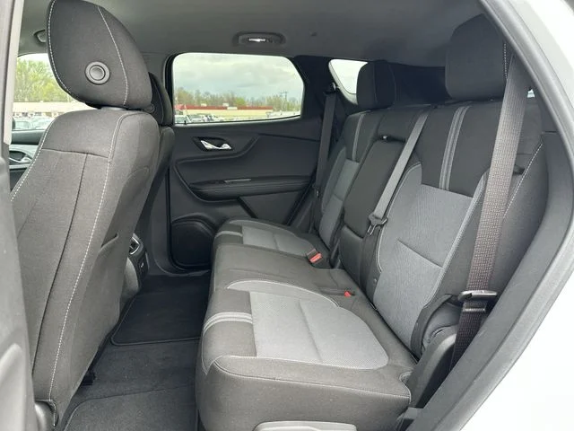 Used 2024 White Chevrolet LT image 25