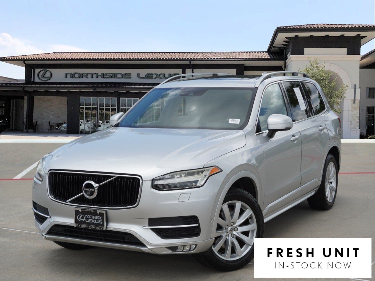 2016 Volvo XC90 Momentum