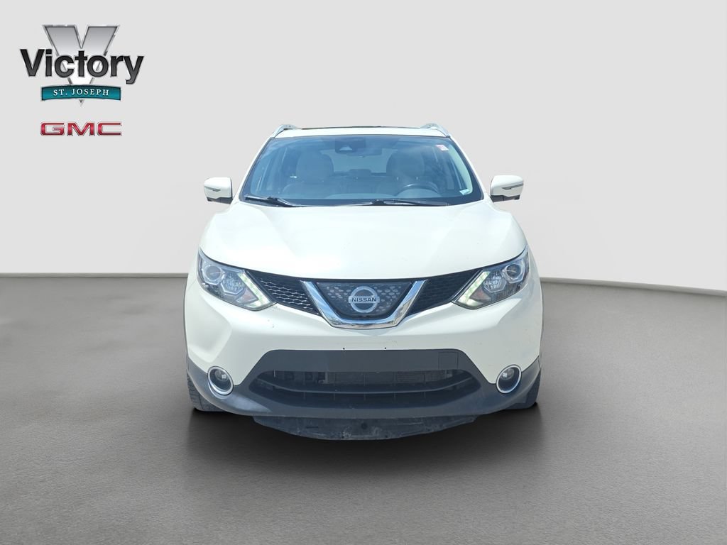 Used 2018 Nissan Rogue Sport SL with VIN JN1BJ1CR8JW253946 for sale in Kansas City