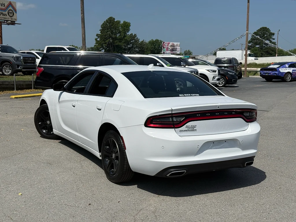 Used 2023 White Knuckle Clearcoat Dodge SXT image 5