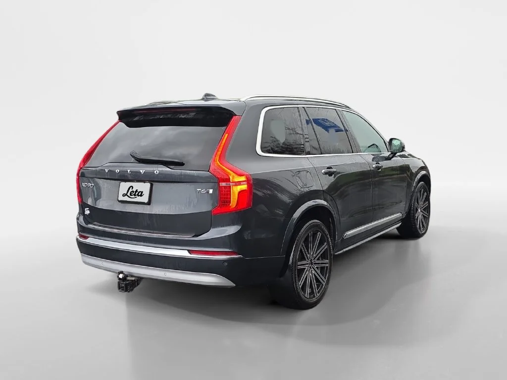 Used 2022 Gray Metallic Volvo T6 Inscription image 4