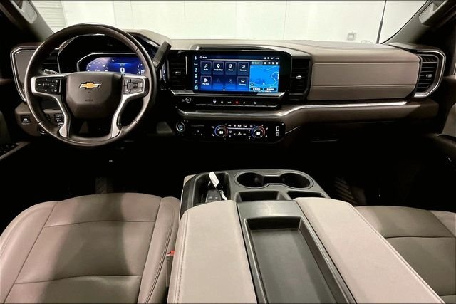 2025 Chevrolet Silverado 3500HD LTZ - Photo 18