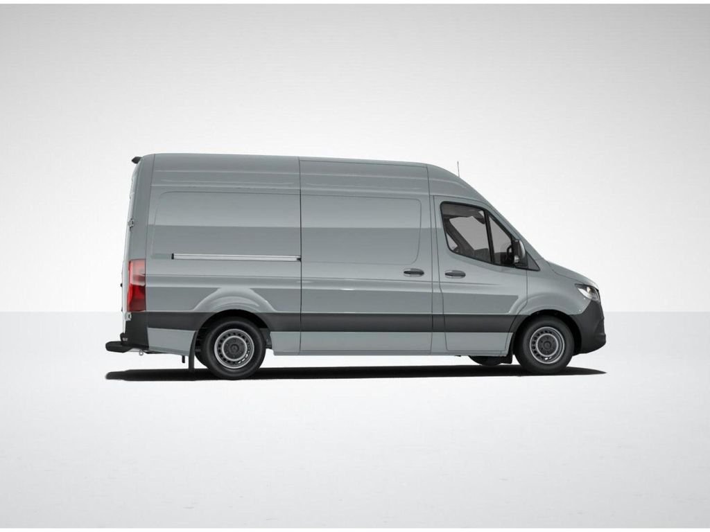 New 2025  Mercedes-Benz Cargo 144 WB image 17