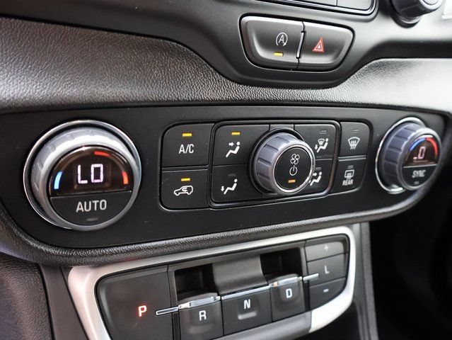 2024 GMC Terrain SLT - Photo 29