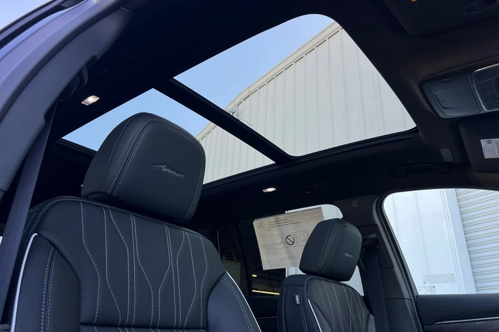 2026 Buick Enclave Avenir - Photo 16