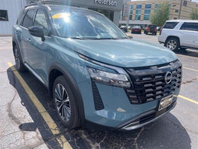 Used 2026 Deep Ocean Blue Pearl Nissan Platinum image 3