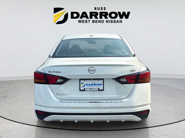 Used 2023 White Nissan 2.5 SV image 4