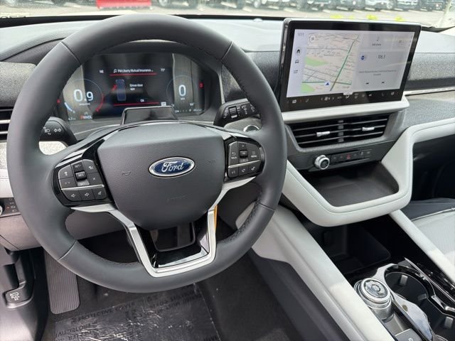 New 2026 Black Ford Platinum image 19