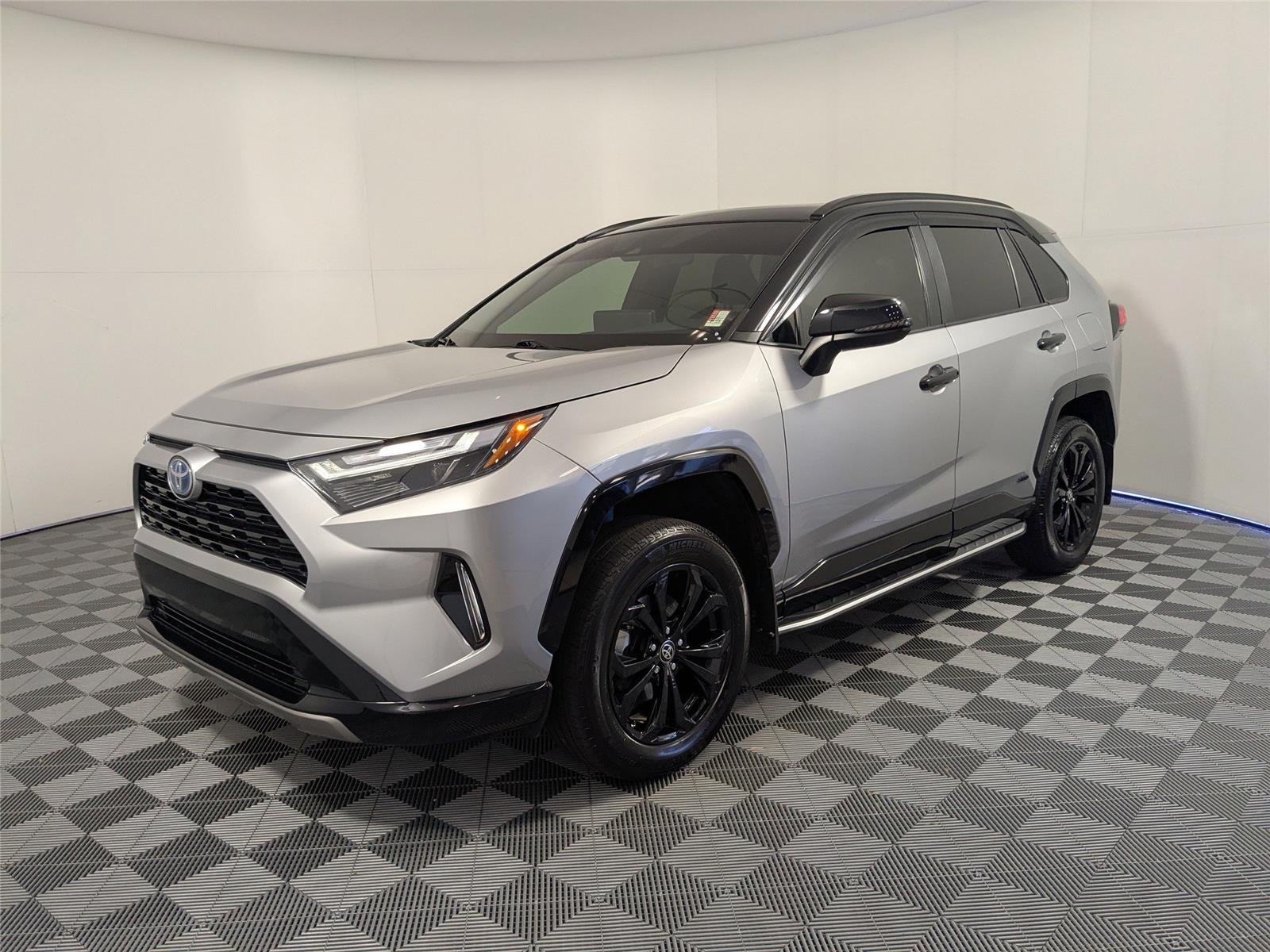 2024 Toyota RAV4 XSE