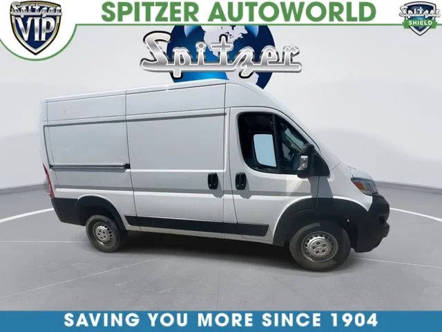 Used 2025 White Ram High Roof image 2