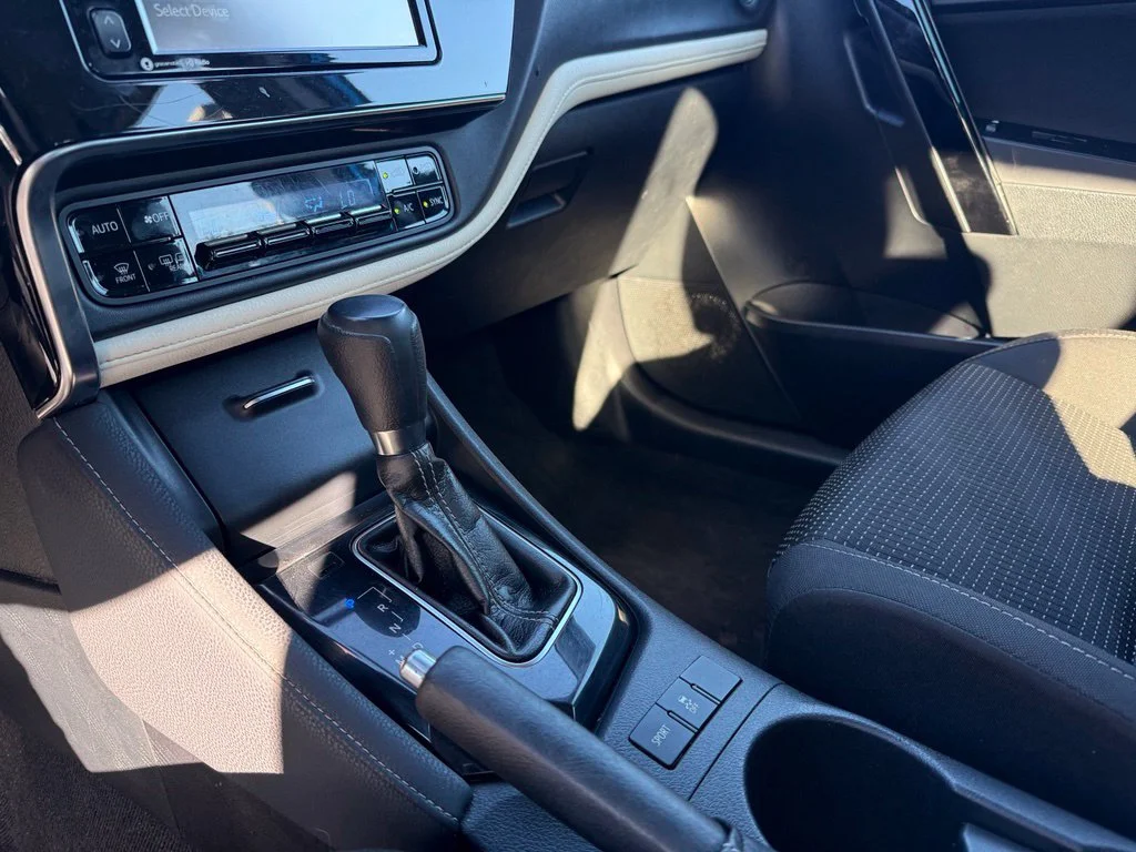 Used 2017 Electric Toyota Base image 16
