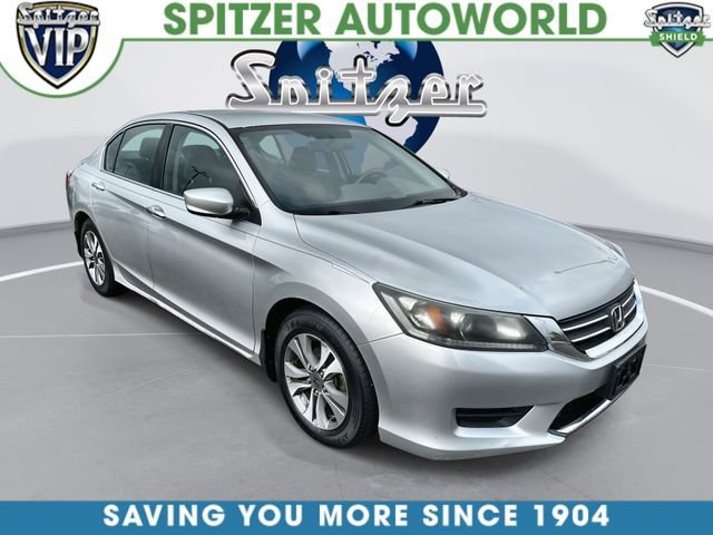 Used 2013 Silver Honda LX image 1