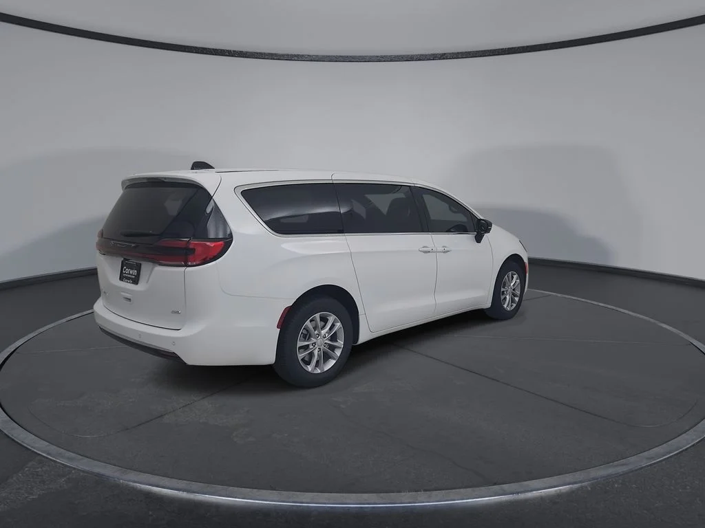 New 2027 Bright White Clear-Coat Exterior Paint Chrysler Select image 15