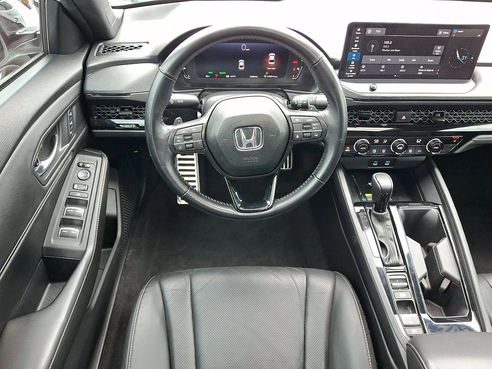 Used 2025 Platinum White Pearl Honda Sport-L image 10