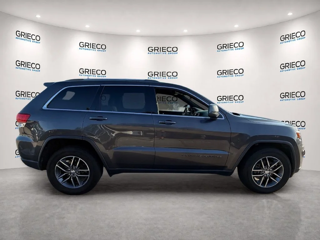 Used 2018 Gray Jeep Laredo E 4x2 image 8