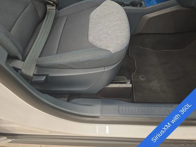 New 2026 Oxford White Ford XLT image 11