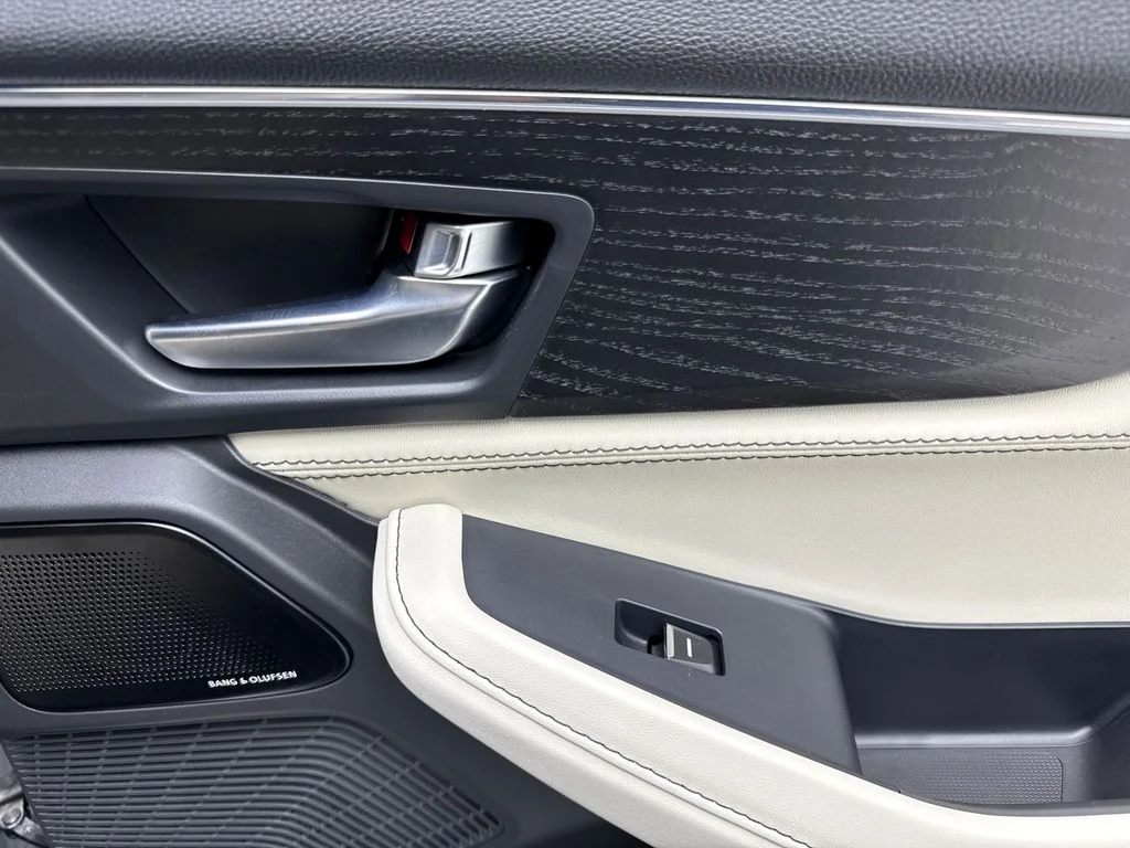 Used 2025  Acura Type S w/Advance Package image 48