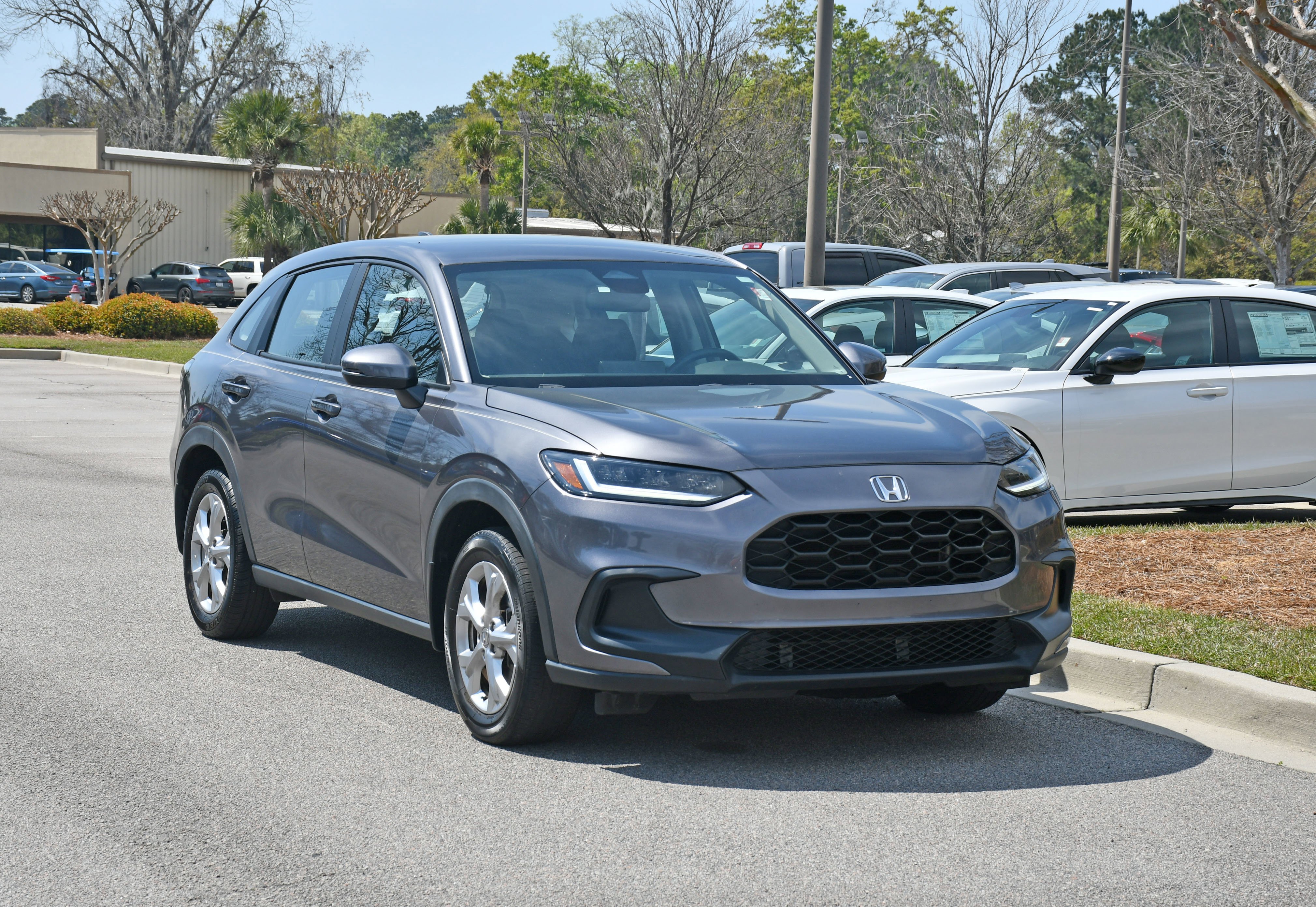 Used 2024  Honda LX image 6