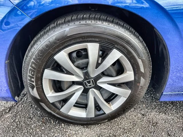 2024 Honda Civic Touring - Photo 19