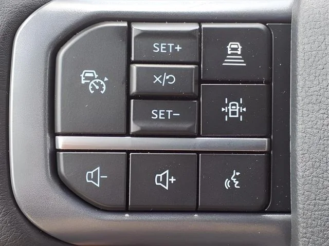 2025 Ford F-150 Lightning Flash - Photo 46