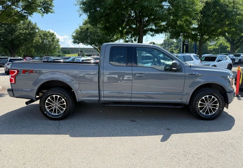 Used 2019 Black Ford XLT image 11